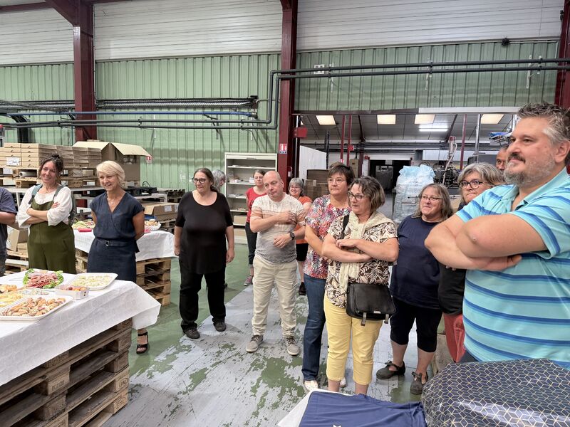 Les collègues de CINQ MC lors du départ à la retraite de Jean-Pierre